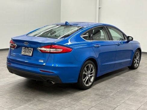 Used 2020 Ford Fusion SEL FWD image 2