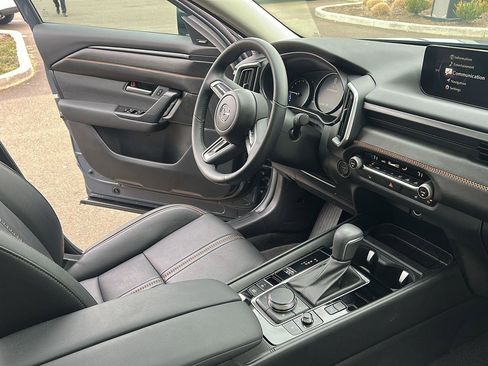 Used 2025 MAZDA CX-50 AWD 2.5 Hybrid w/ Premium Pkg image 13