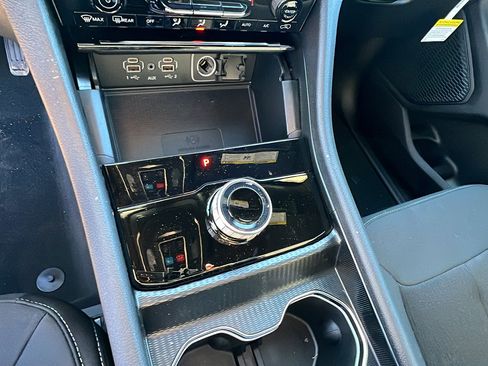 New 2025 Jeep Grand Cherokee Laredo X w/ Luxury Tech Group I image 25