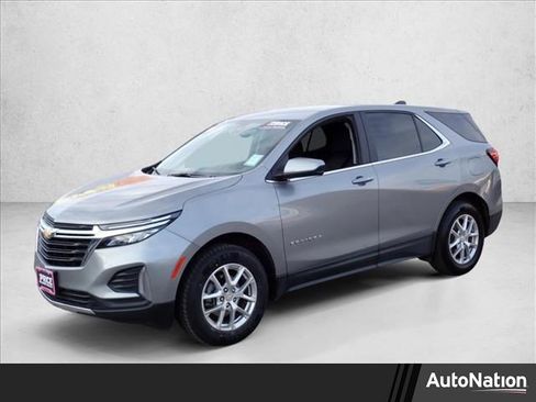 Used 2024 Chevrolet Equinox LT image 1