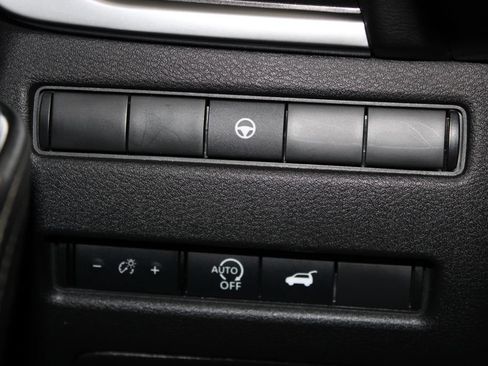 Used 2024 Nissan Rogue SV AWD/4WD image 45