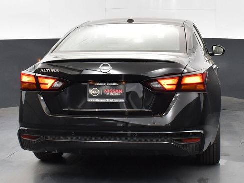 Used 2025 Nissan Altima 2.5 S image 7