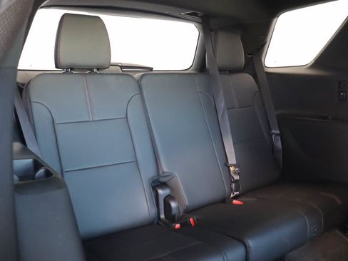 Used 2023 Chevrolet Traverse RS w/ LPO, Cargo Package FWD image 19
