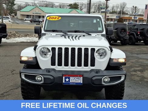 Used 2022 Jeep Gladiator Sport AWD/4WD image 3