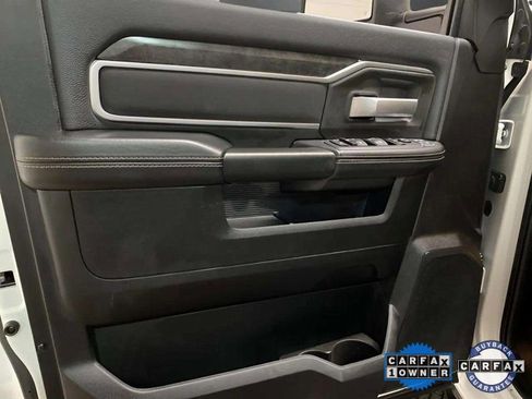 Used 2024 RAM 2500 Big Horn w/ Safety Group image 27