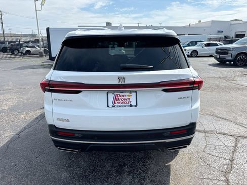 Used 2026 Buick Enclave Preferred FWD image 26