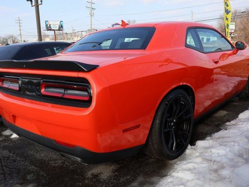 Used 2023 Dodge Challenger R/T w/ Plus Package image 4