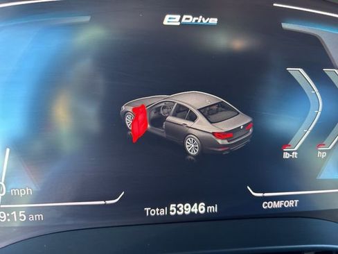 Used 2020 BMW 530e w/ Convenience Package image 19