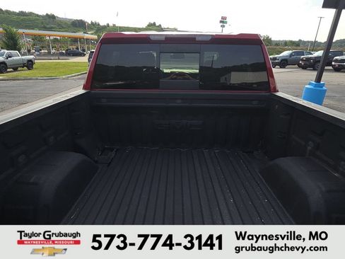 Used 2023 GMC Sierra 1500 SLT w/ SLT Premium Plus Package AWD/4WD image 8