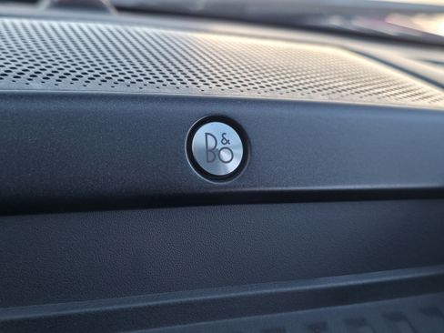 Used 2020 Ford F150 Platinum w/ Equipment Group 701A Luxury image 21