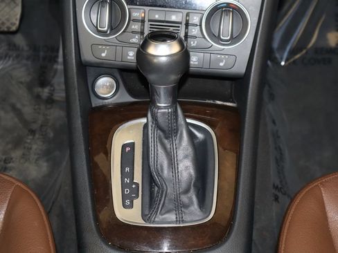 Used 2018 Audi Q3 2.0T Premium Plus w/ Premium Plus Package AWD/4WD image 20