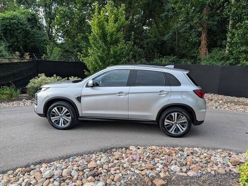 Used 2024 Mitsubishi Outlander Sport AWD image 2