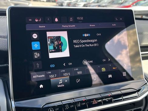 Used 2023 Jeep Compass Limited image 28