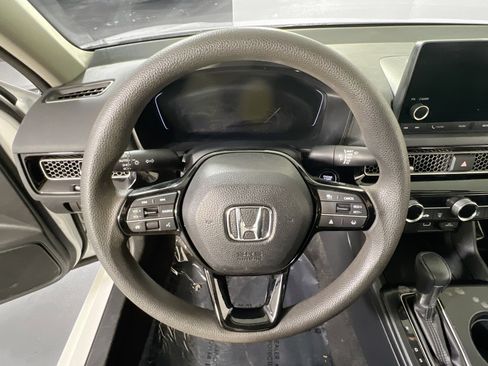 Used 2023 Honda Civic LX image 11