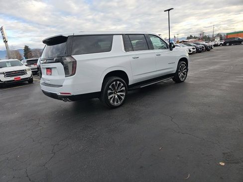 New 2026 Chevrolet Suburban High Country image 69