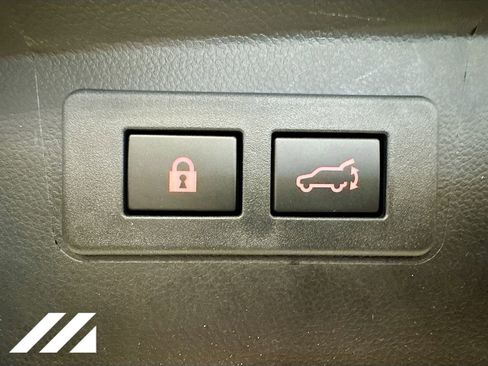 Certified 2025 Subaru Outback Limited AWD/4WD image 30