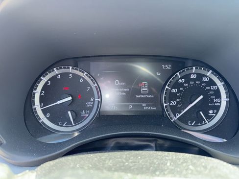 Used 2021 Toyota Highlander Limited image 6