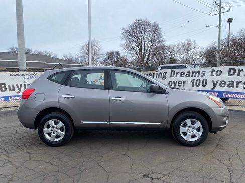 Used 2015 Nissan Rogue S image 2