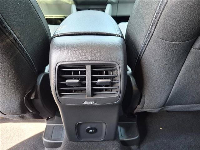 Used 2024 Ford Escape Active w/ Tech Pack #2 FWD image 17