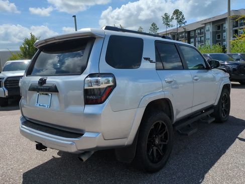 Used 2022 Toyota 4Runner TRD Off-Road AWD/4WD image 6