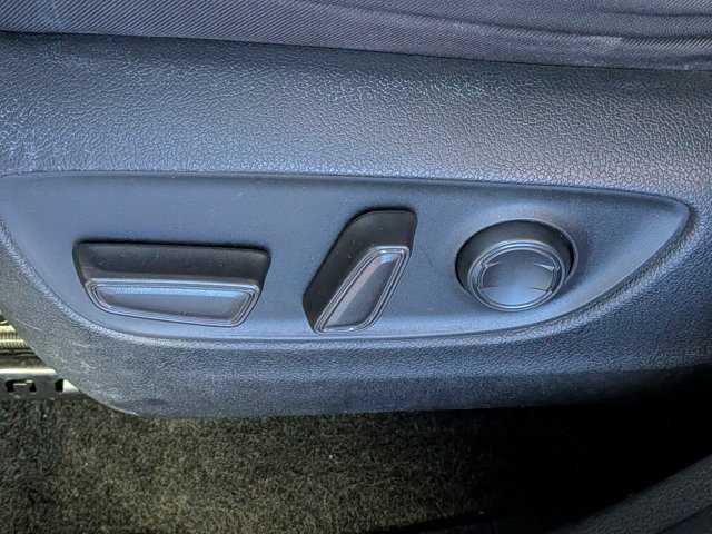 Used 2024 Toyota RAV4 XLE FWD image 21