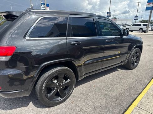 Used 2014 Jeep Grand Cherokee Altitude RWD image 4