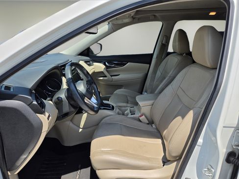 Used 2019 Nissan Rogue SL w/ Premium Package FWD image 10