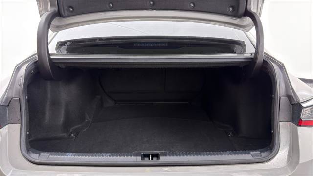 Used 2022 Lexus IS 500 RWD image 18