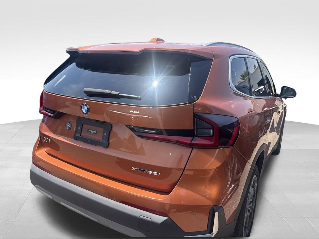 Used 2023 BMW X1 xDrive28i w/ Convenience Package AWD/4WD image 8