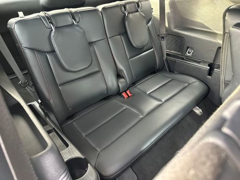 Used 2025 Ford Explorer ST-Line image 16