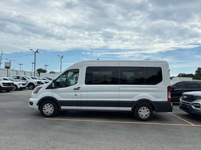 Used 2025 Ford Transit 350 XLT RWD image 3