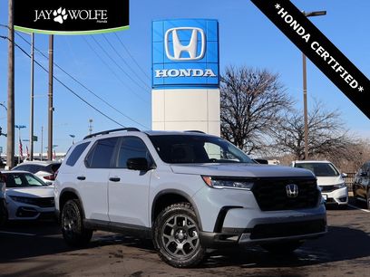 Certified 2025 Honda Pilot TrailSport