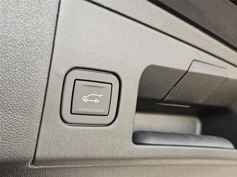 New 2026 Cadillac XT5 Luxury w/ LPO, Floor Liner Package FWD image 27