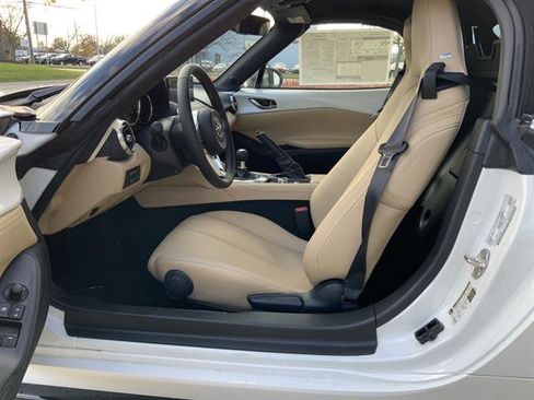 New 2025 MAZDA MX-5 Miata Grand Touring w/ Appearance Package image 7