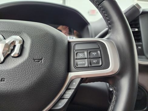 Used 2020 RAM 2500 Big Horn w/ Level 2 Equipment Group image 14