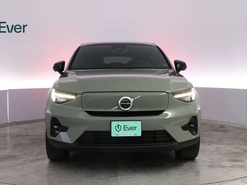 Used 2023 Volvo C40 P8 Recharge Ultimate image 12