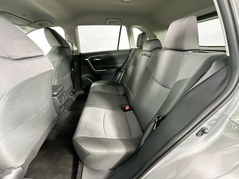 Used 2025 Toyota RAV4 XLE AWD/4WD image 23