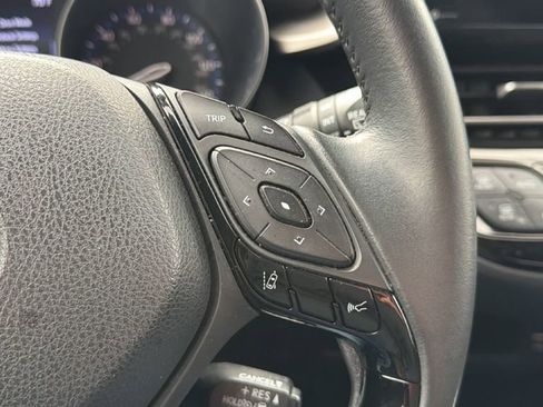 Certified 2021 Toyota C-HR Limited image 27
