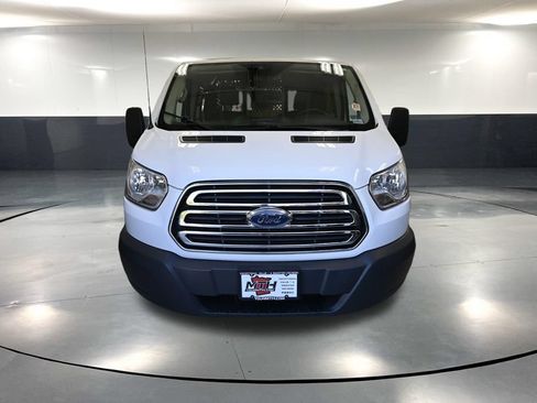 Used 2017 Ford Transit 250 130 Low Roof w/ Exterior Upgrade Package RWD image 9