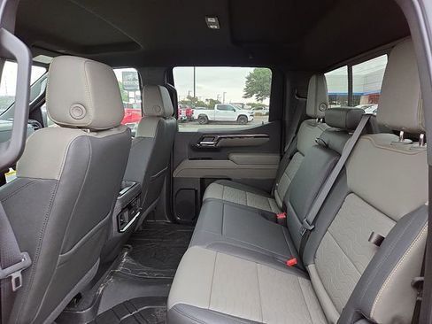 New 2026 Chevrolet Silverado 1500 ZR2 AWD/4WD image 9