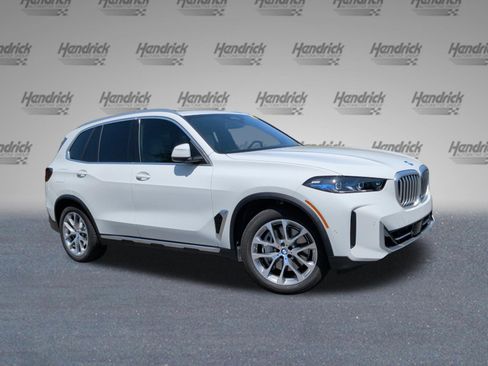 Certified 2026 BMW X5 xDrive50e w/ Executive Package AWD/4WD image 2