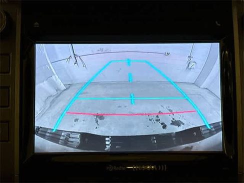 Used 2014 Toyota Tundra Limited w/ Limited Premium Package image 12