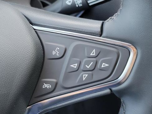 Used 2024 Chevrolet Equinox LT FWD image 22