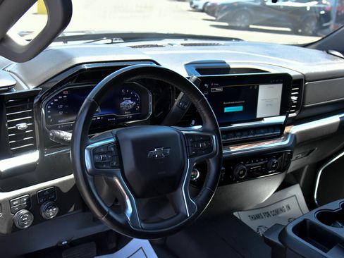 Used 2024 Chevrolet Silverado 1500 RST AWD/4WD image 14