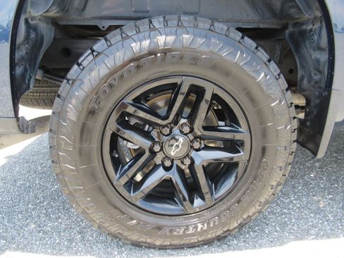 Used 2021 Chevrolet Silverado 1500 Custom RWD image 8