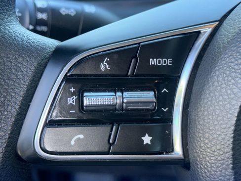 Used 2024 Kia Seltos LX image 24