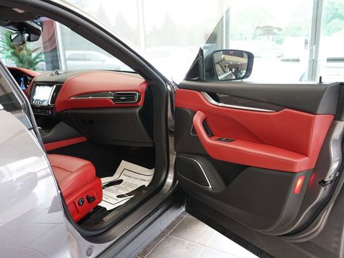 Used 2018 Maserati Levante S GranSport AWD/4WD image 45