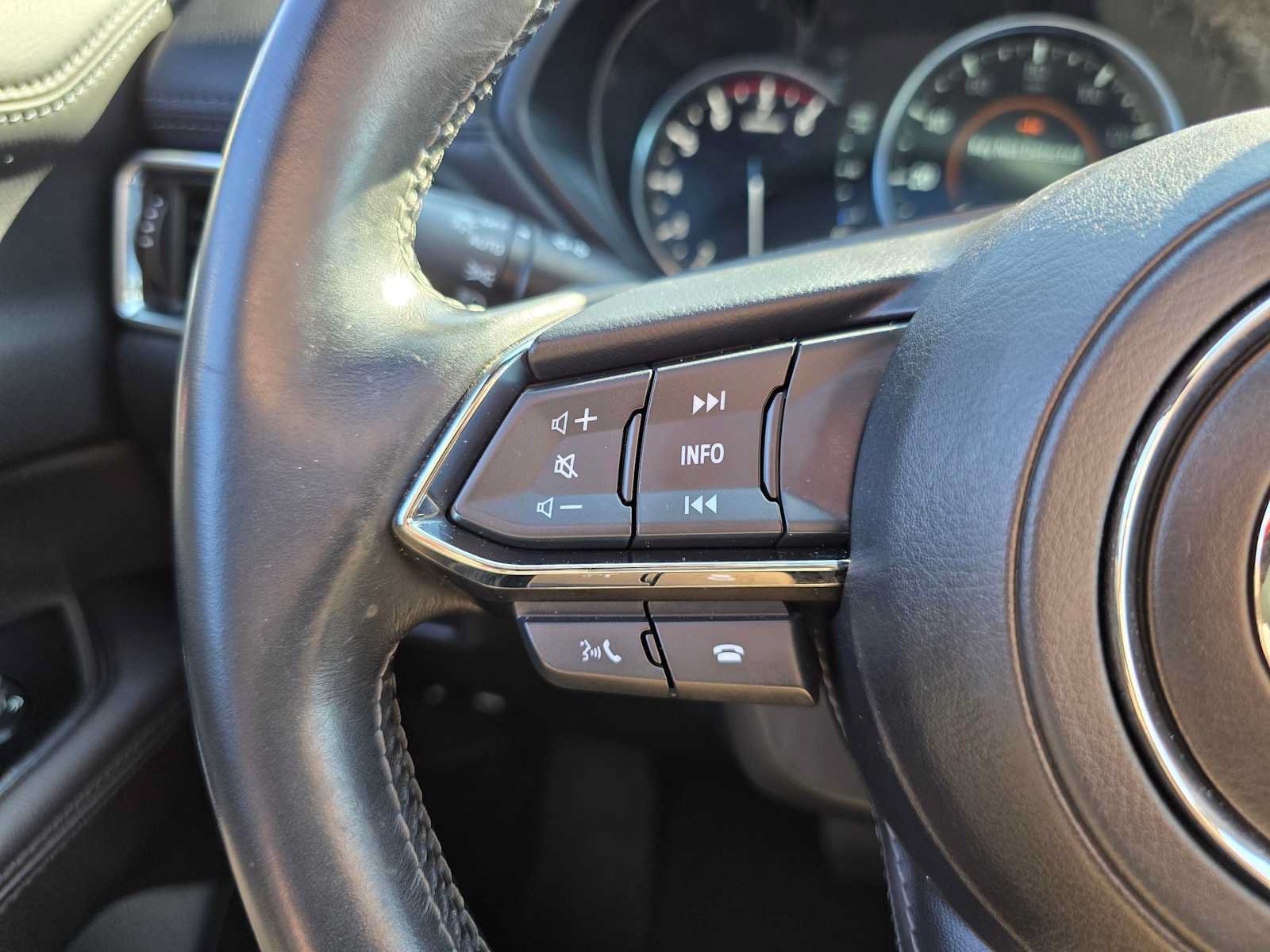 Used 2022 MAZDA CX-5 Signature AWD/4WD image 32