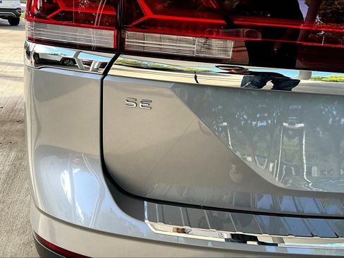 New 2026 Volkswagen Atlas SE image 7