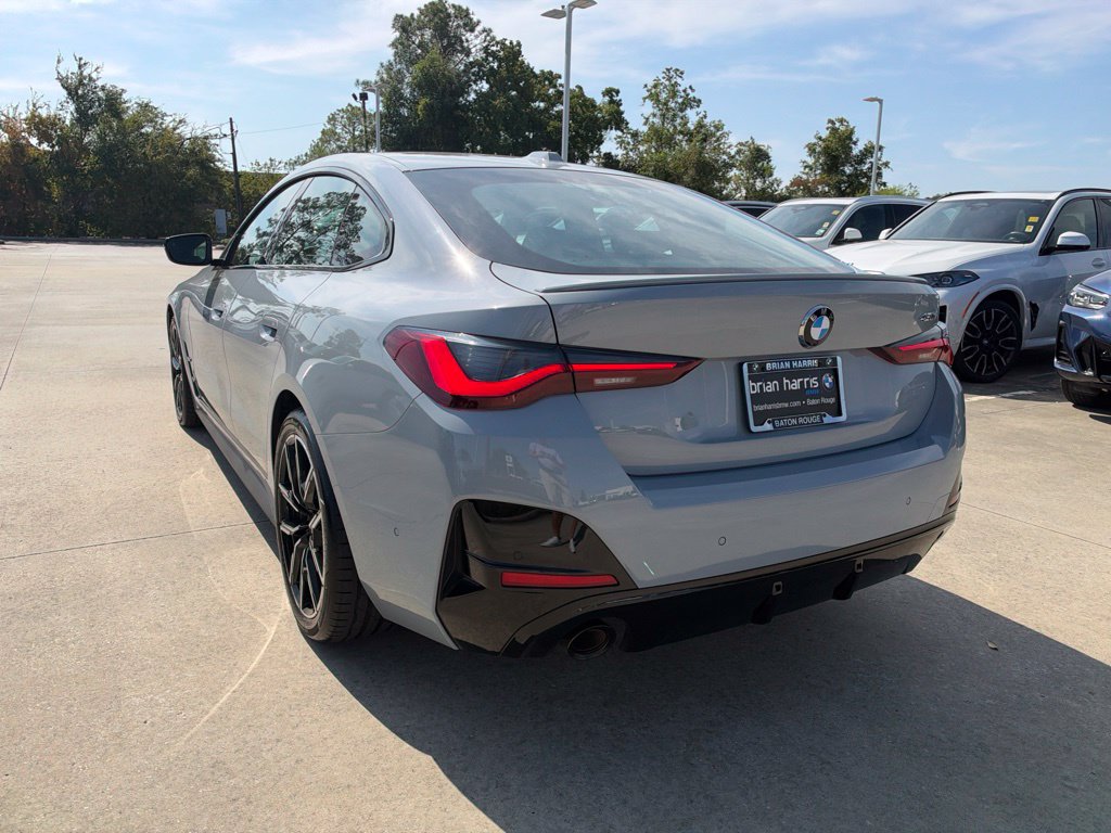 Used 2026 BMW 430i w/ M Sport Package RWD image 3